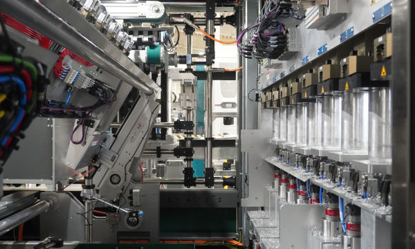 esmo automation Montageanlage Automatisierung Fertigung – Produktionslinie mit Robotik und Montageprozessen