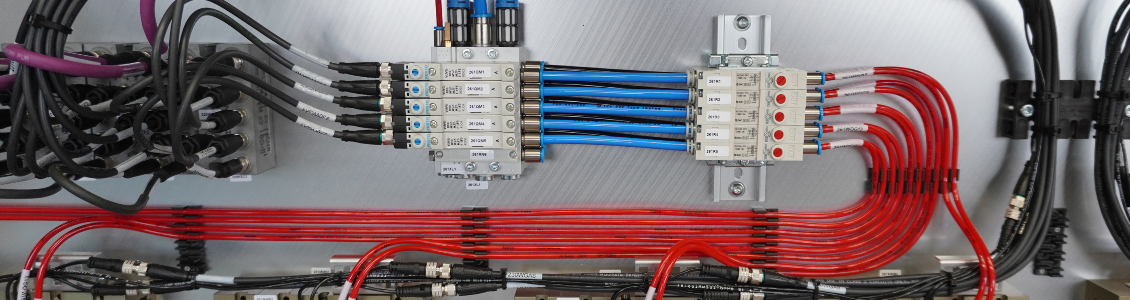 Pneumatics and valve technology for reliable industrial automation Valve terminal with pneumatic media distribution in an automation system