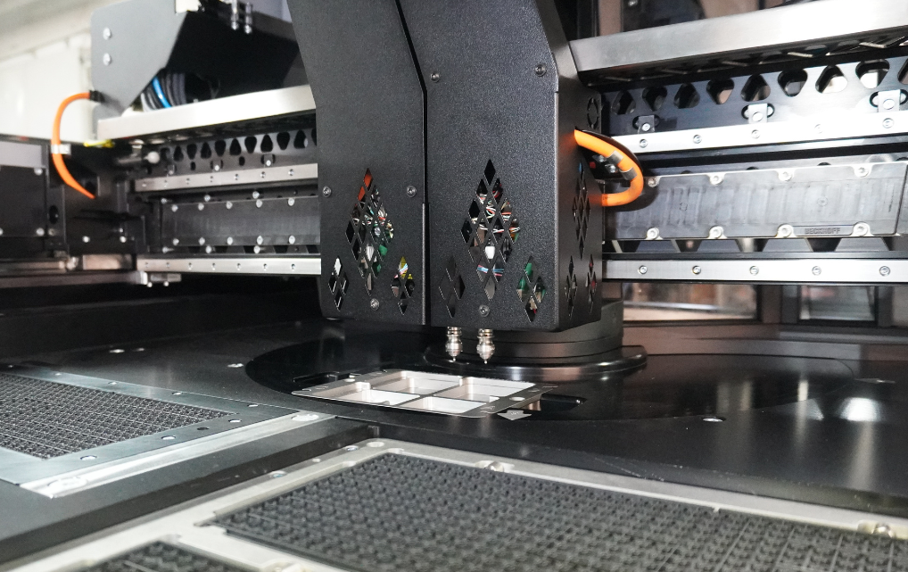 Detailaufnahme des apollo Quad Handler Greifers für hochpräzises Halbleiter-Handling