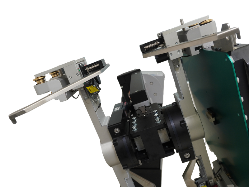 esmo x-change cart – gripper head detail view with 180° rotation mechanism and spring-loaded guide 